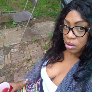 Meet your Posher, Angela